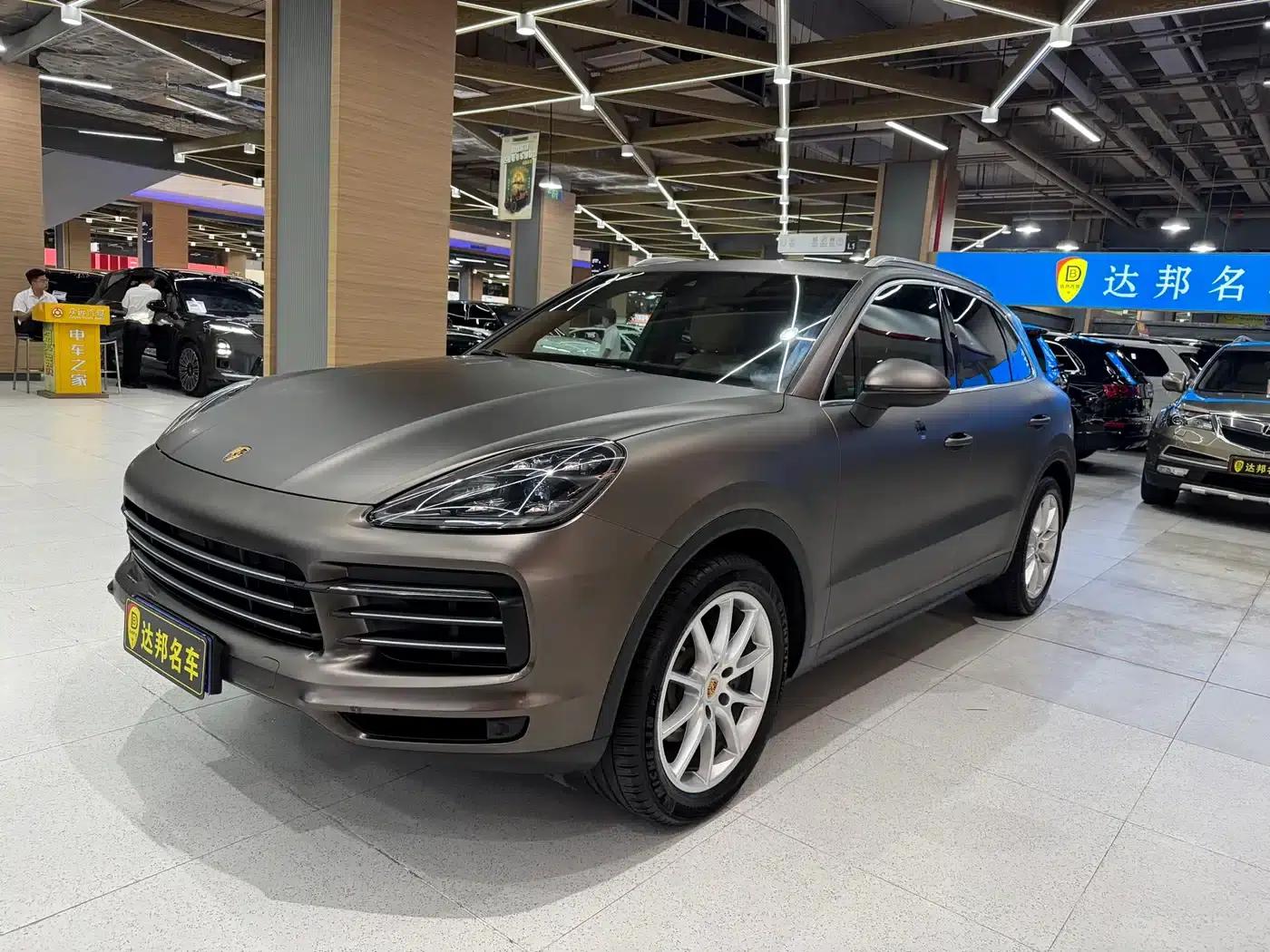 Cayenne 2019 Cayenne 3.0T — миниатюра 1