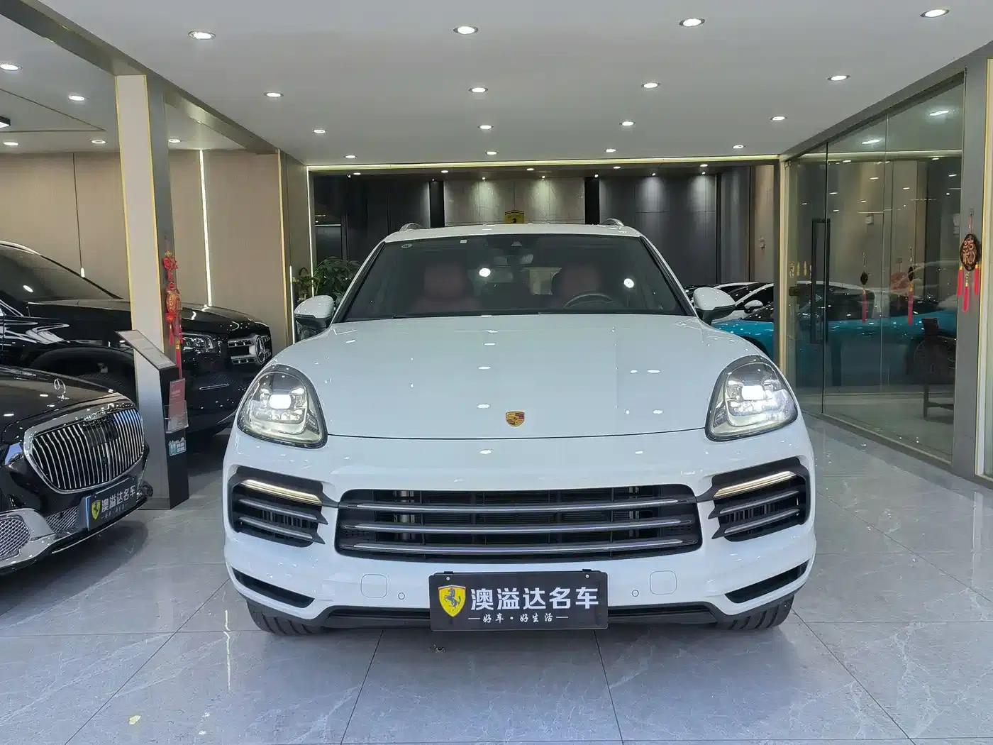 Cayenne 2019 Cayenne 3.0T — миниатюра 2
