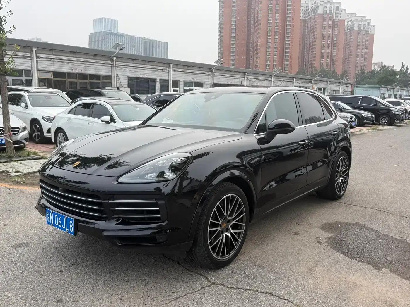 Cayenne 2019 Cayenne 3.0T — миниатюра 1