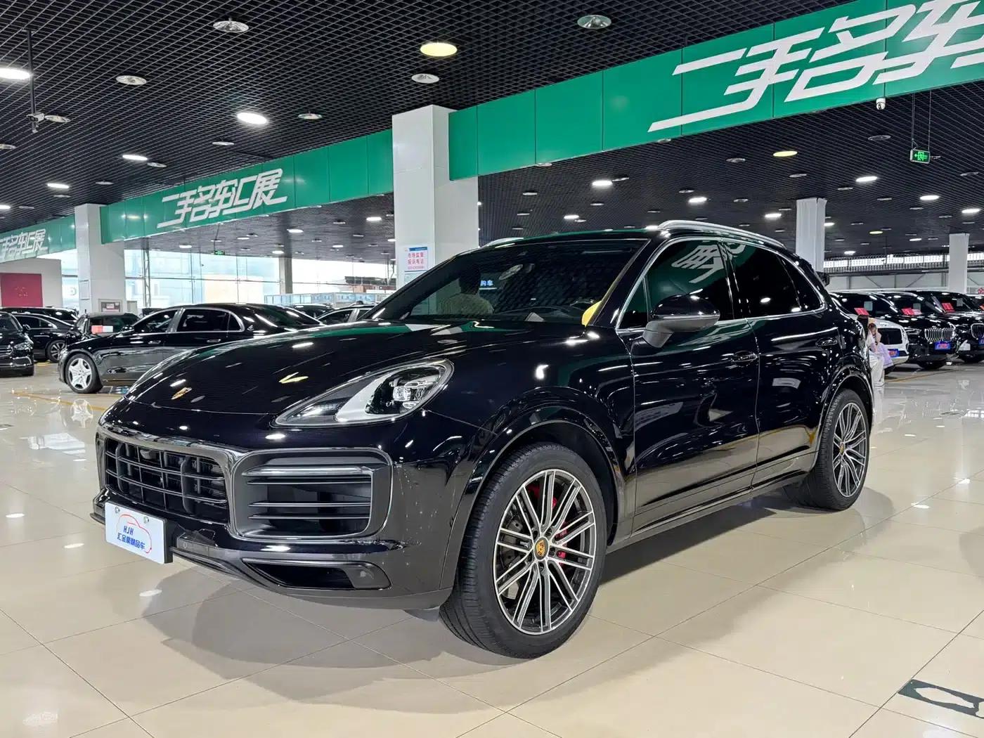 2022 Cayenne S 2.9T Platinum Edition — миниатюра 1