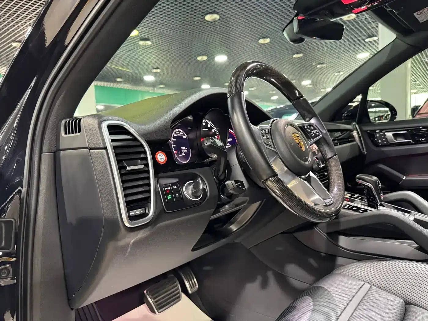 2022 Cayenne S 2.9T Platinum Edition — миниатюра 13