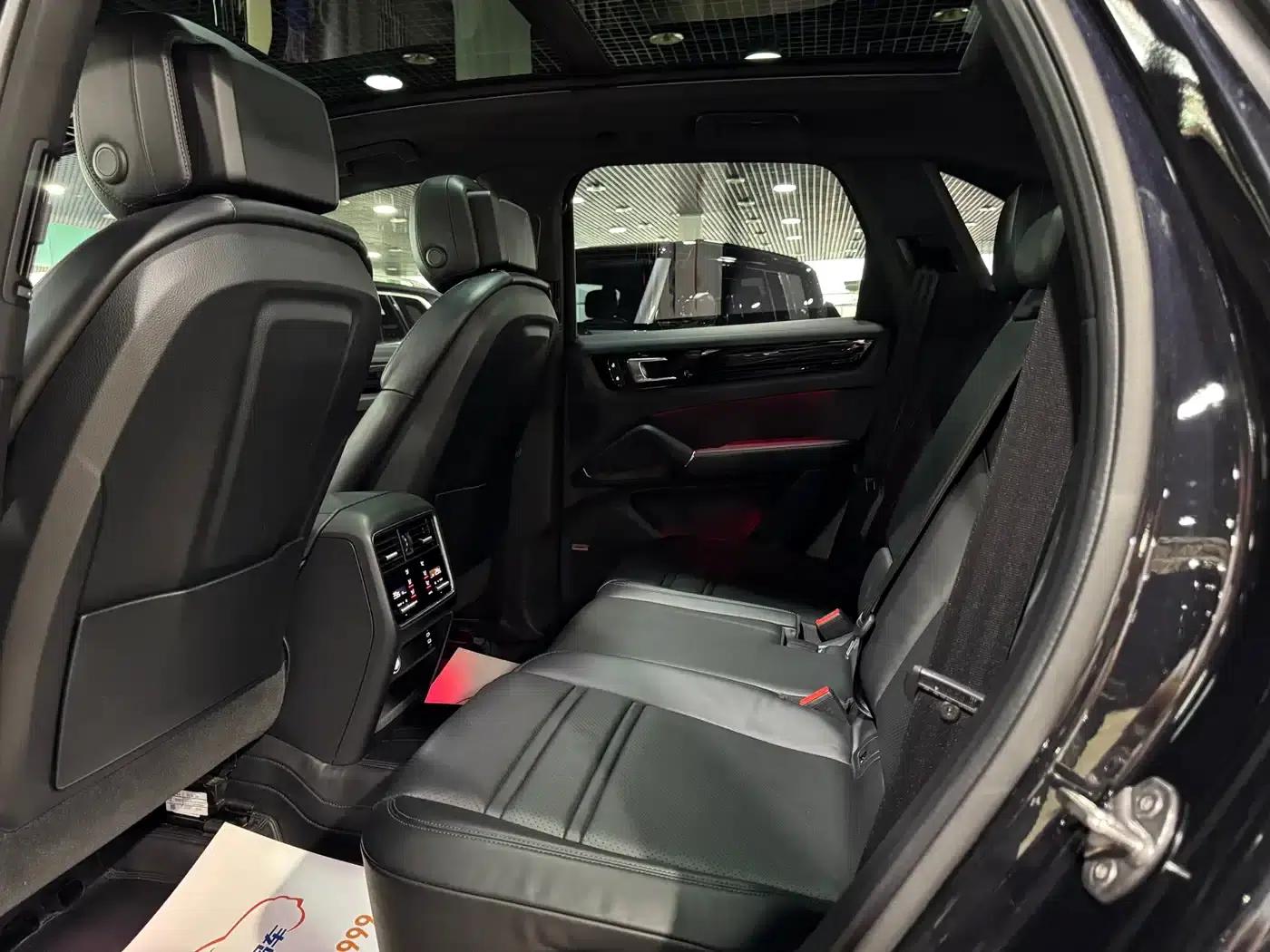 2022 Cayenne S 2.9T Platinum Edition — миниатюра 15