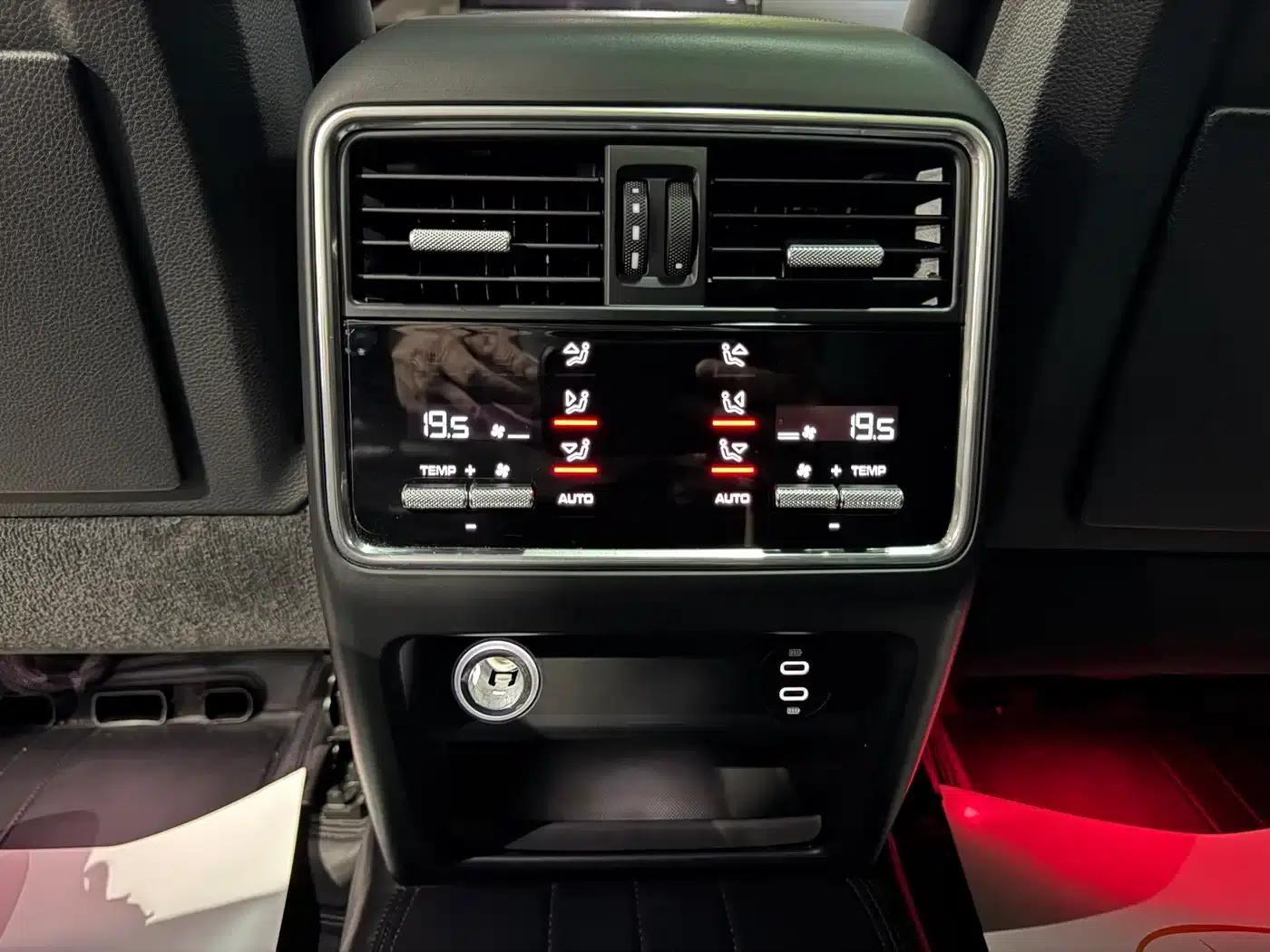 2022 Cayenne S 2.9T Platinum Edition — миниатюра 16