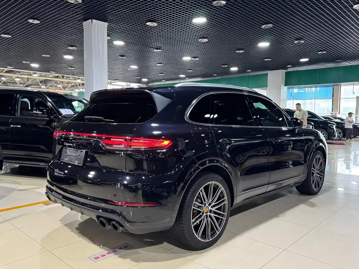2022 Cayenne S 2.9T Platinum Edition — миниатюра 19