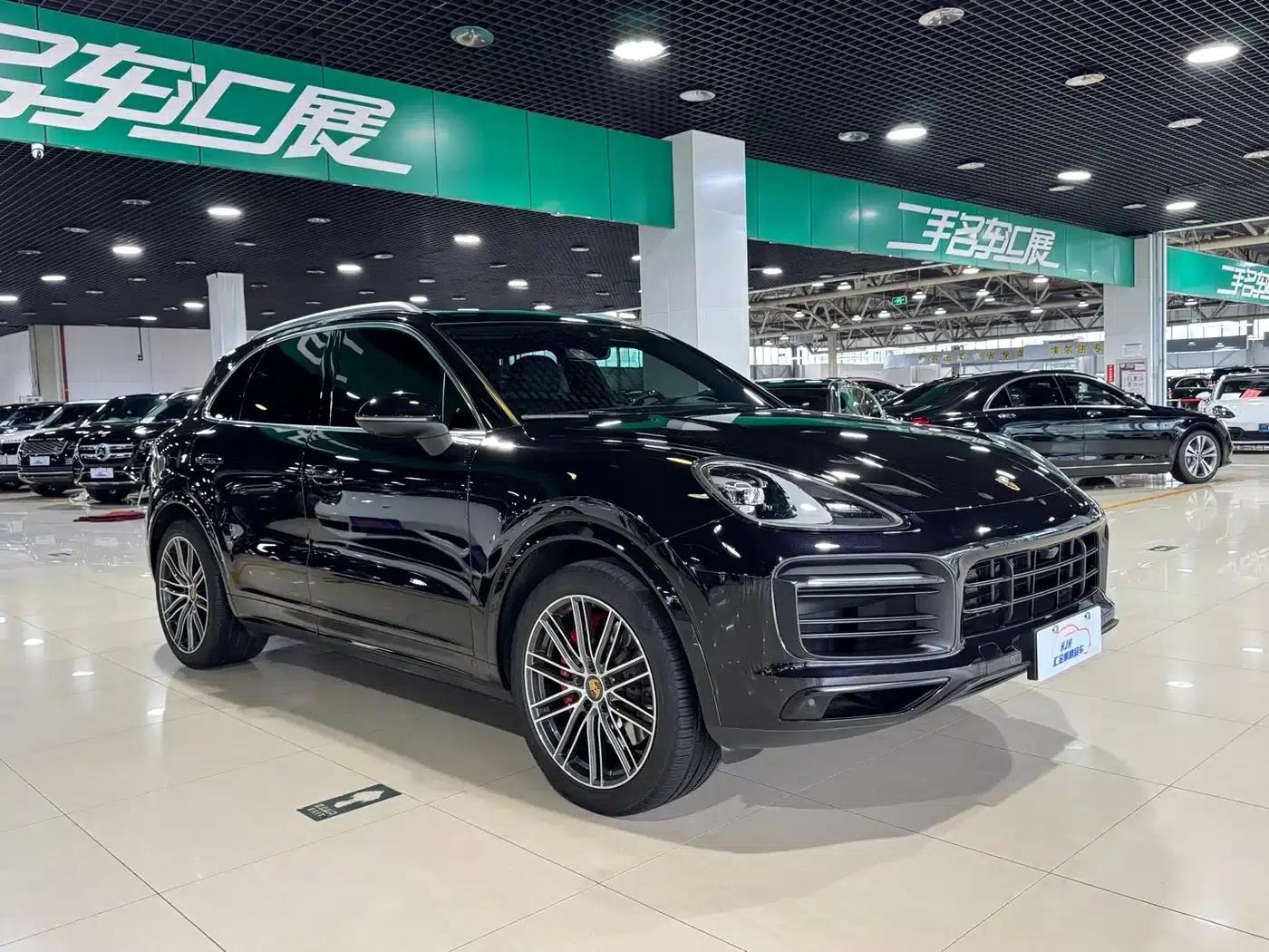 2022 Cayenne S 2.9T Platinum Edition — миниатюра 3