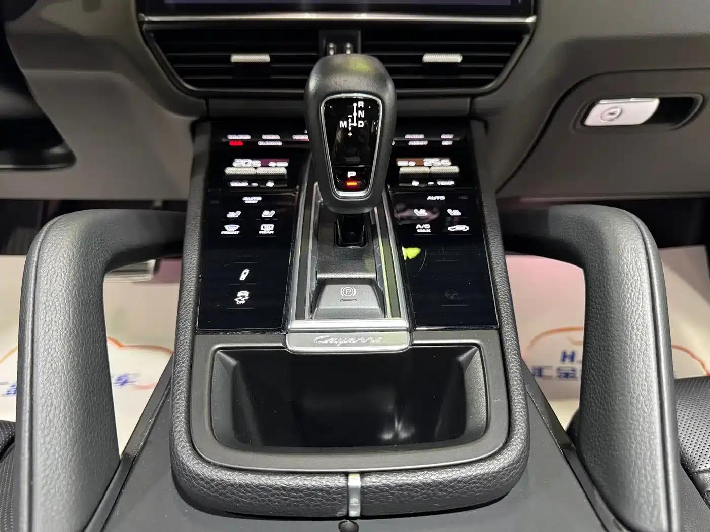 2022 Cayenne S 2.9T Platinum Edition — миниатюра 8