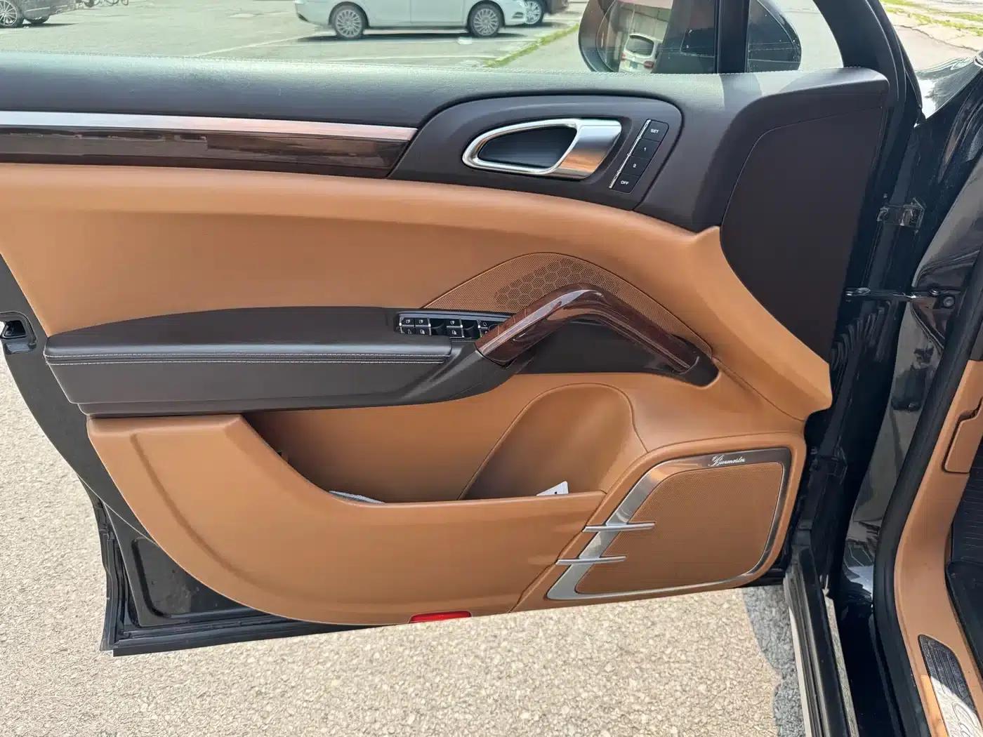 Cayenne 2011 Cayenne S 4.8L — миниатюра 6