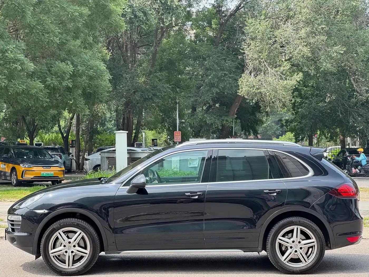 Cayenne 2011 Cayenne S 4.8L — миниатюра 8