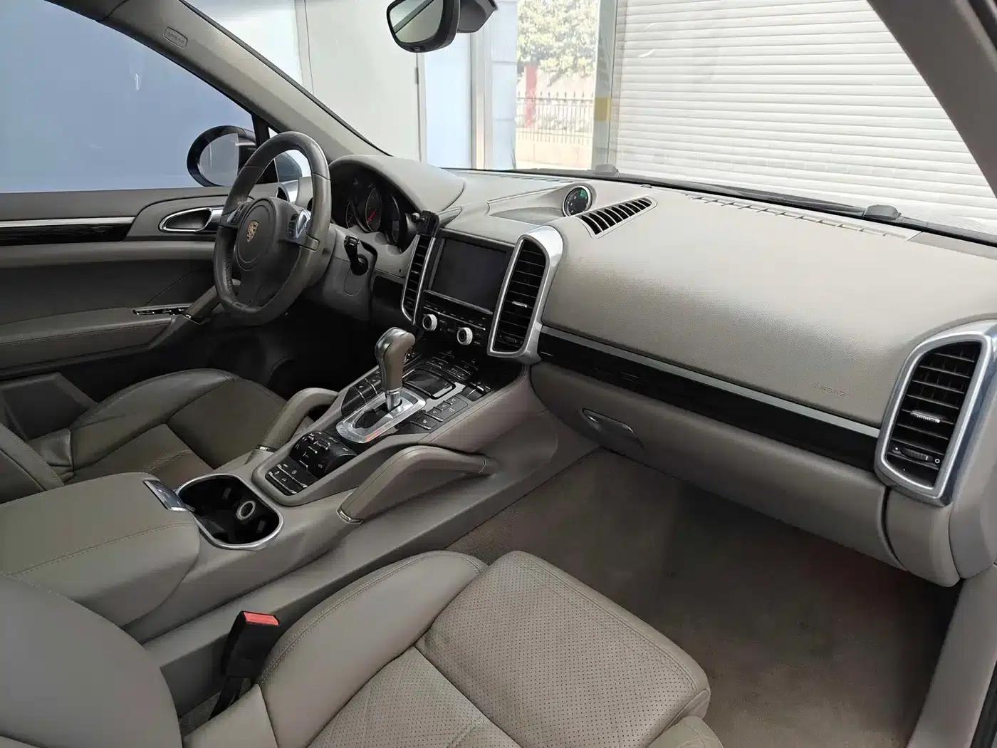Cayenne 2011 Cayenne S 4.8L — миниатюра 14