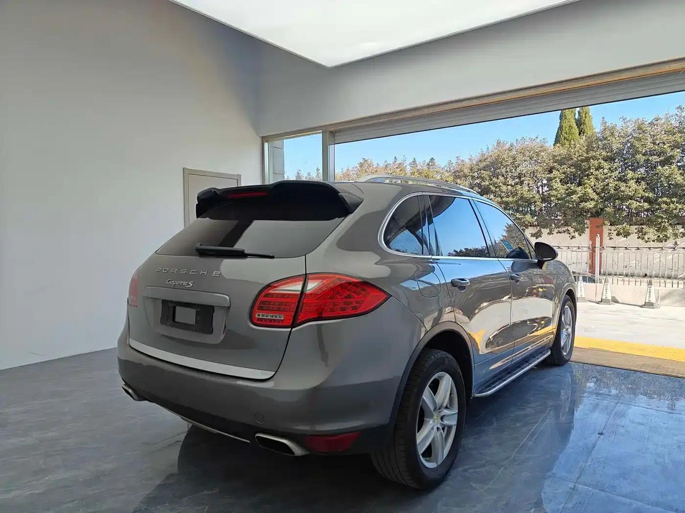 Cayenne 2011 Cayenne S 4.8L — миниатюра 5