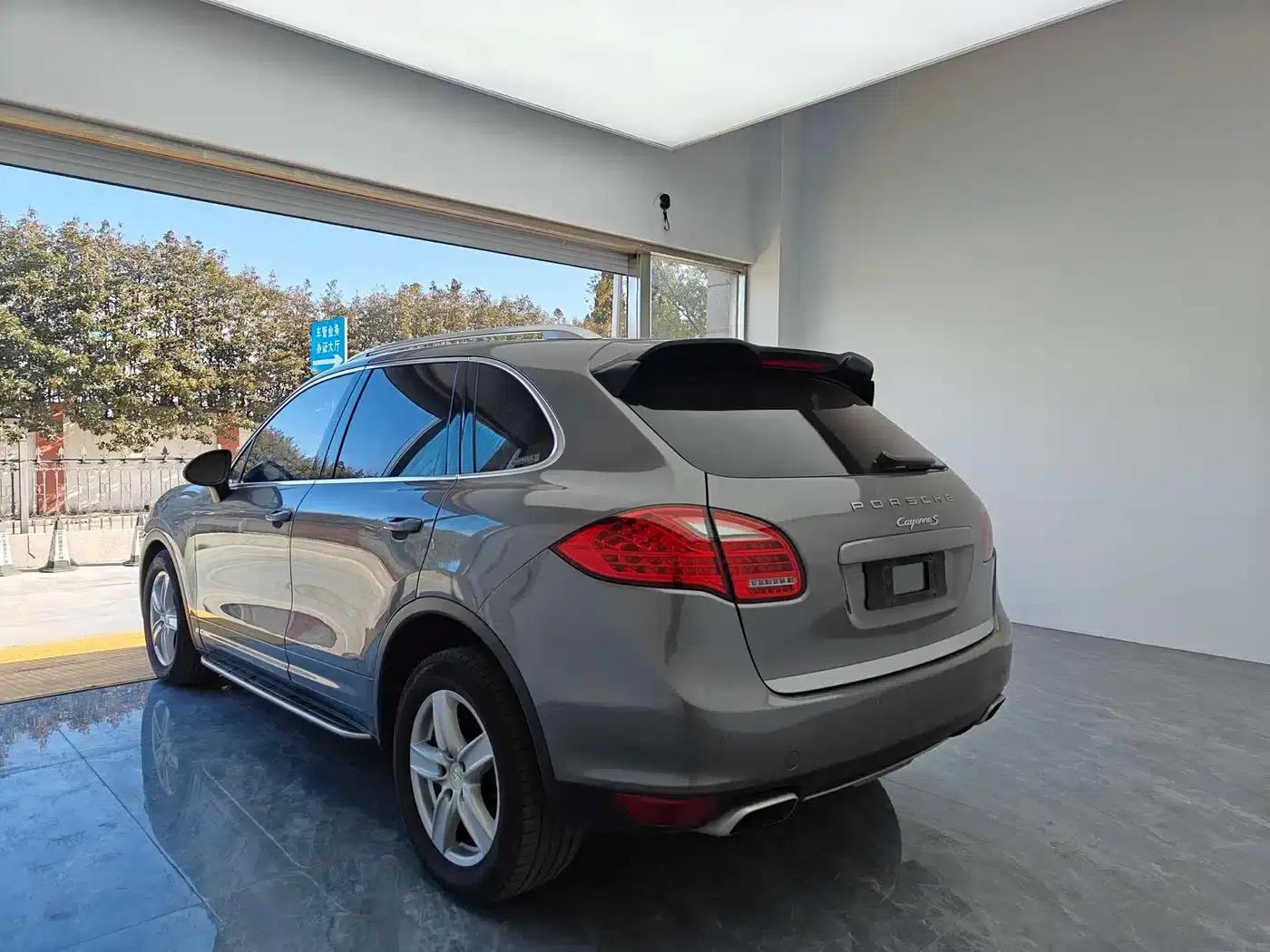 Cayenne 2011 Cayenne S 4.8L — миниатюра 7