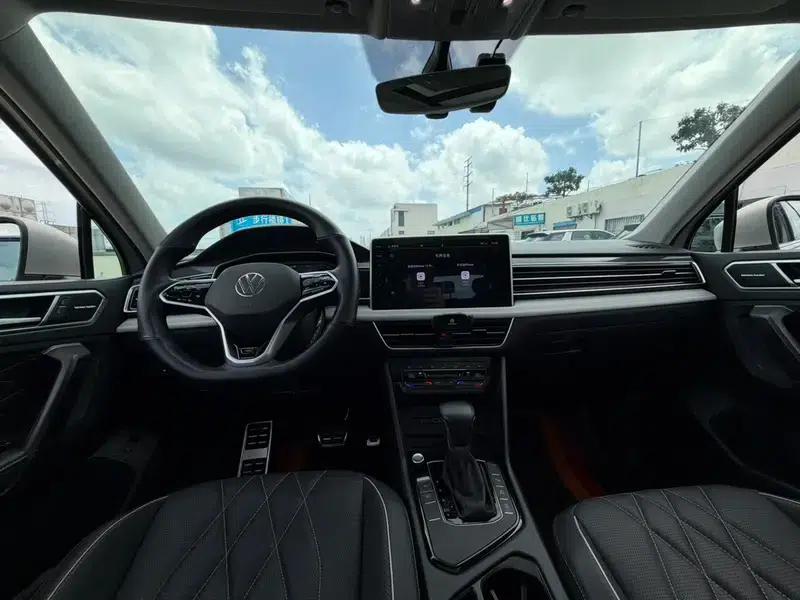 Tiguan L 2022 330TSI Automatic 2WD R-Line Premium Edition — миниатюра 14