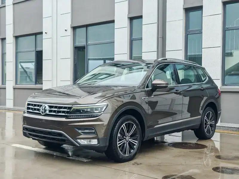 Tiguan L 2017 380TSI Automatic 4WD Luxury Edition — миниатюра 1