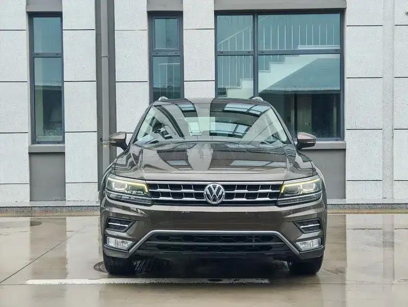 Tiguan L 2017 380TSI Automatic 4WD Luxury Edition — миниатюра 2