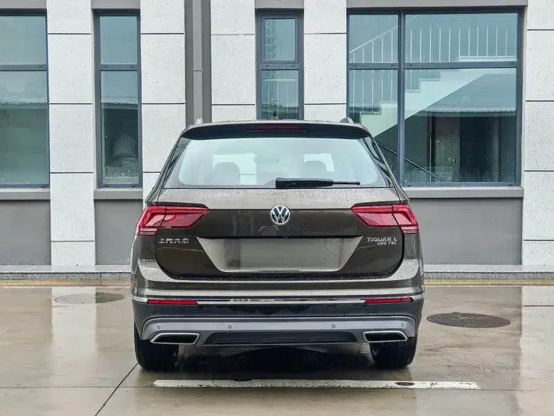 Tiguan L 2017 380TSI Automatic 4WD Luxury Edition — миниатюра 5