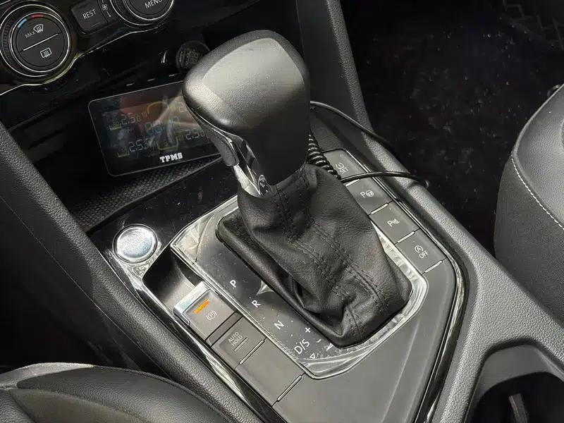 Tiguan L 2019 330TSI Automatic 2WD Smart Luxury Edition (National V Emission Standard) — миниатюра 17