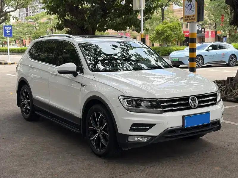 Tiguan L 2019 330TSI Automatic 2WD Smart Luxury Edition (National V Emission Standard) — миниатюра 3