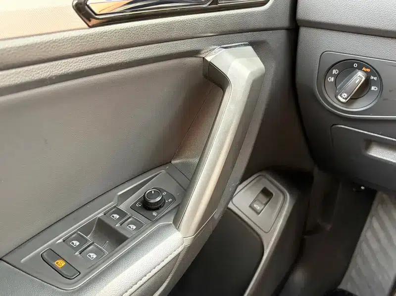 Tiguan L 2019 330TSI Automatic 2WD Smart Luxury Edition (National V Emission Standard) — миниатюра 23