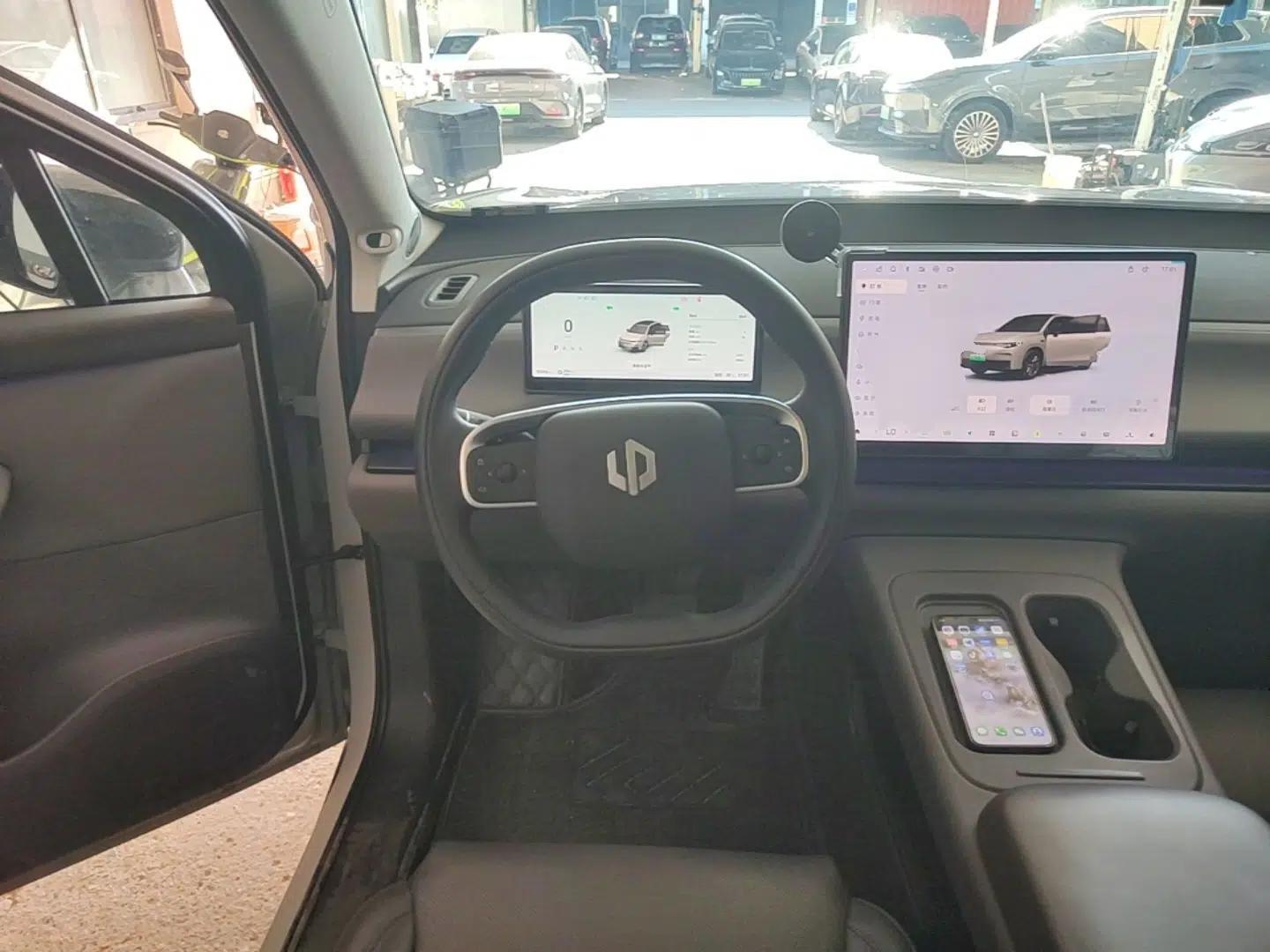 Leapmotor C10 2024 530 Smart Edition — миниатюра 13