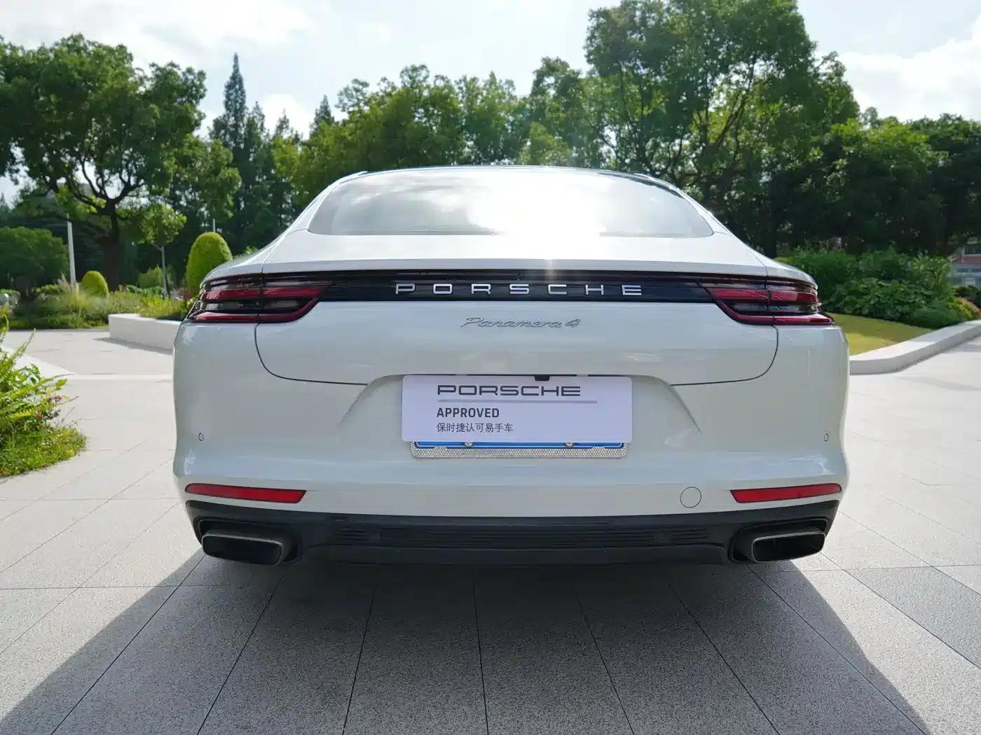 2017 Panamera 4 Executive Long Wheelbase 3.0T — миниатюра 18