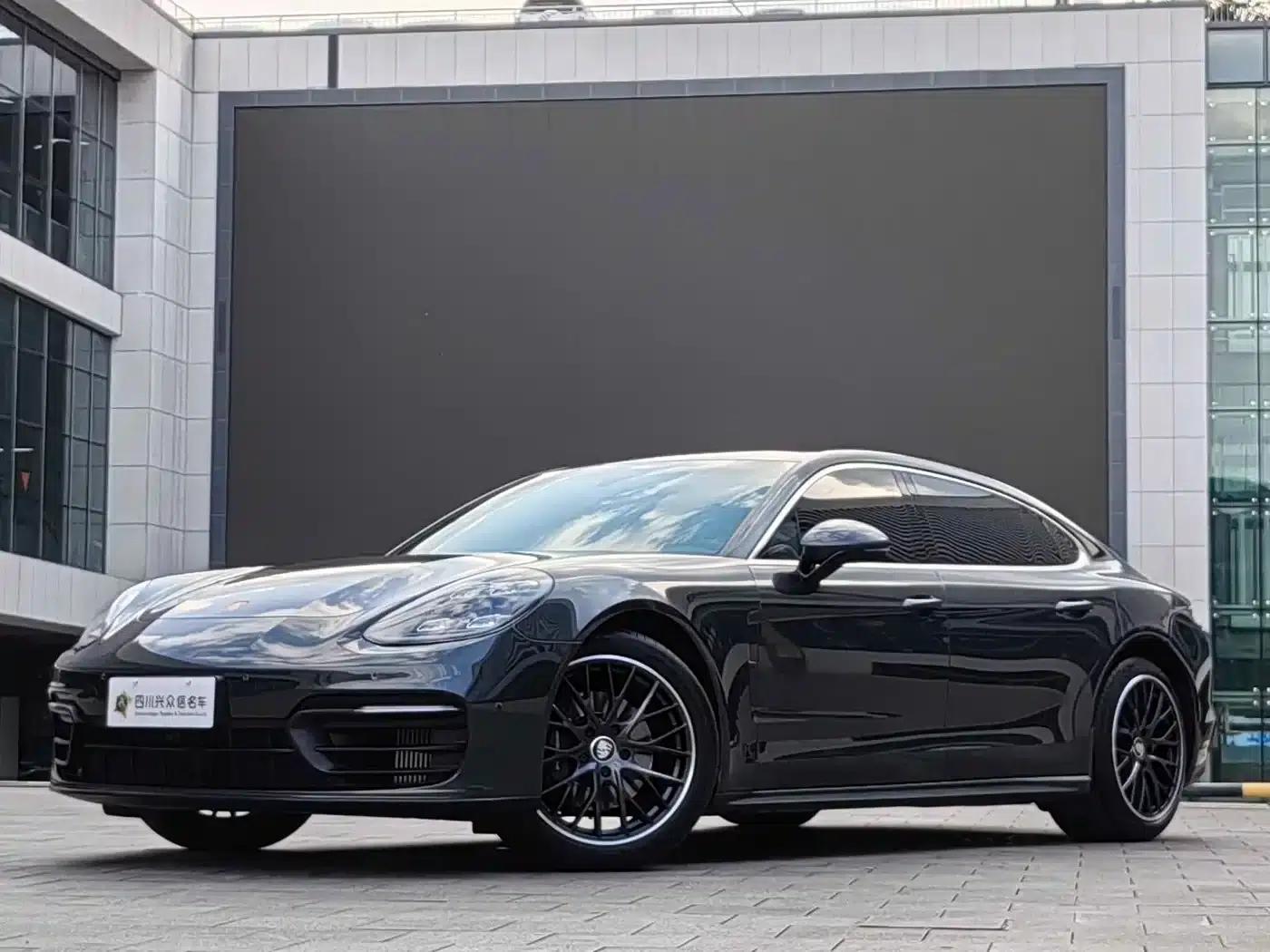 2022 Panamera Executive Long Wheelbase Platinum Edition 2.9T — миниатюра 1