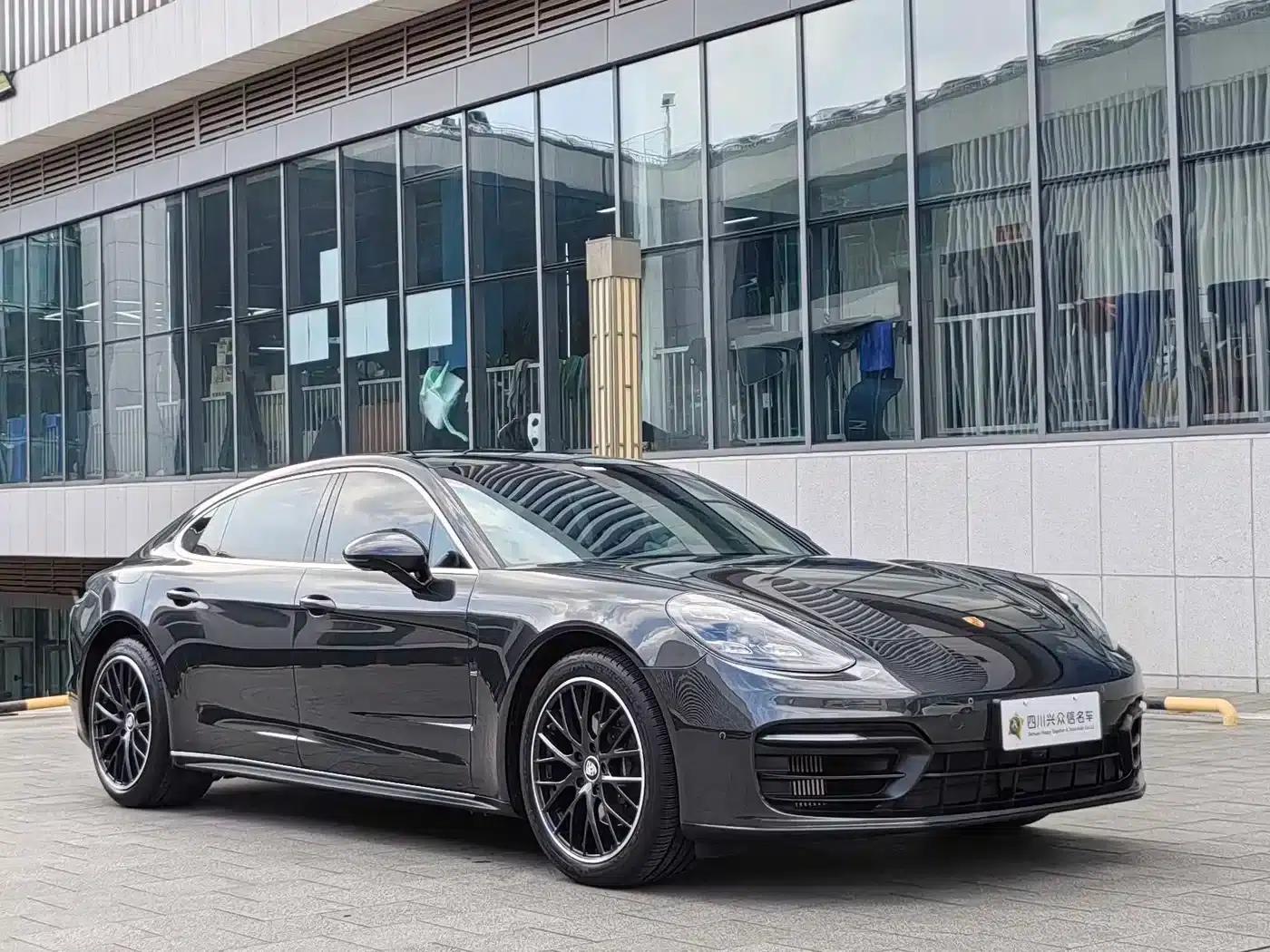 2022 Panamera Executive Long Wheelbase Platinum Edition 2.9T — миниатюра 4
