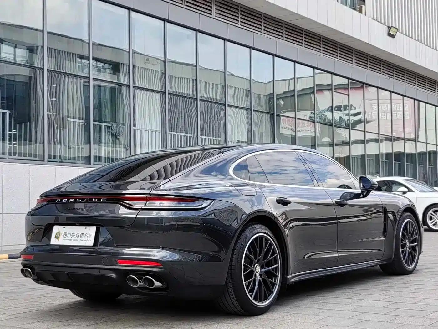 2022 Panamera Executive Long Wheelbase Platinum Edition 2.9T — миниатюра 7