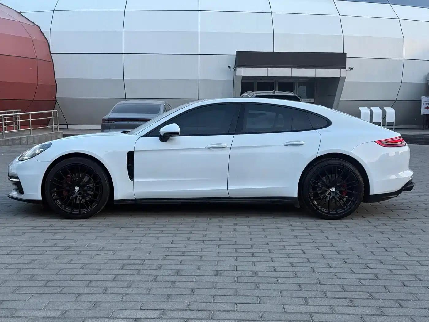 2017 Panamera 3.0T — миниатюра 7