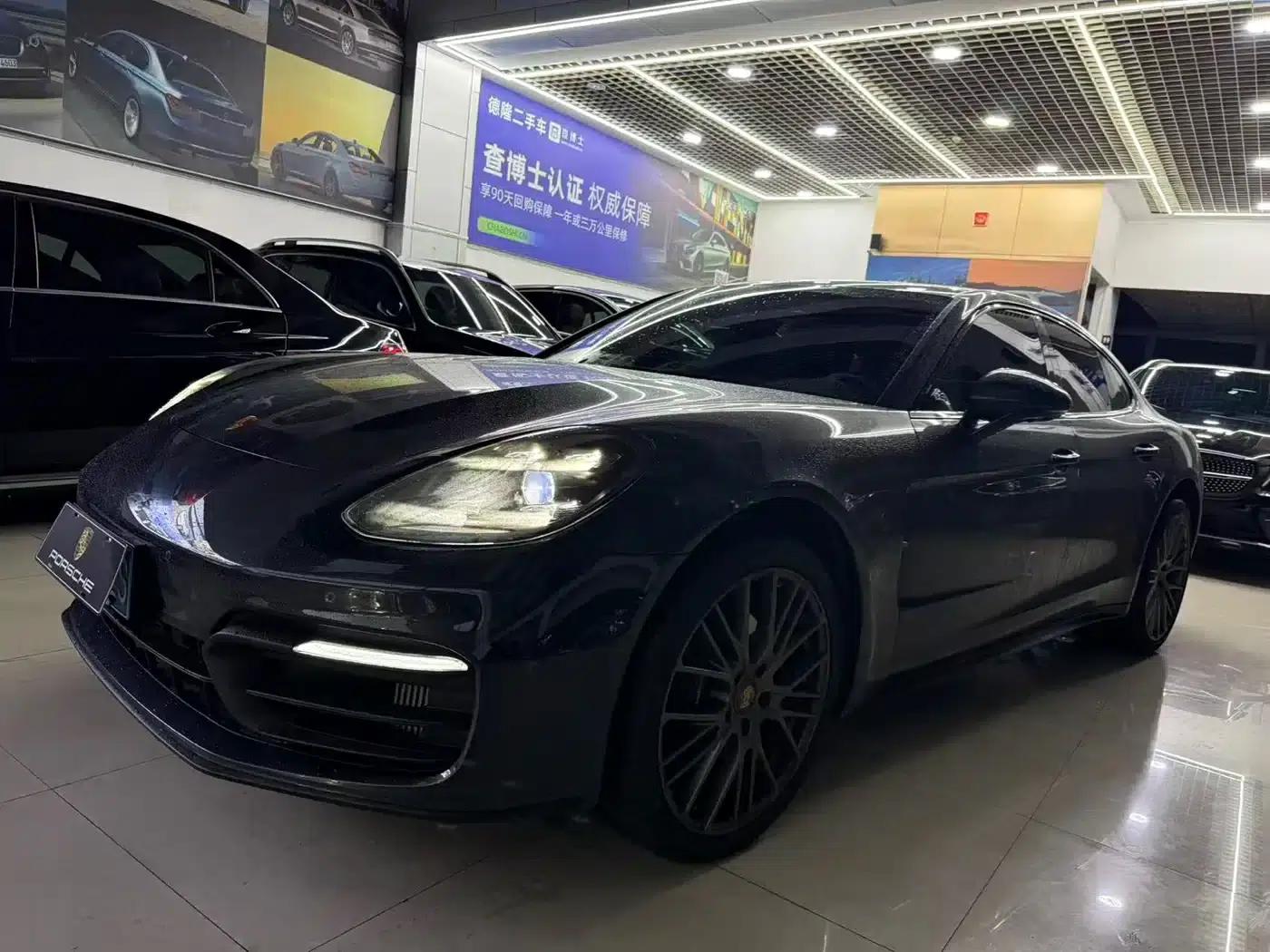 2023 Panamera 2.9T Platinum Edition — миниатюра 1