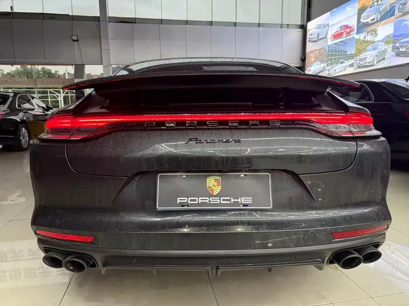 2023 Panamera 2.9T Platinum Edition — миниатюра 4