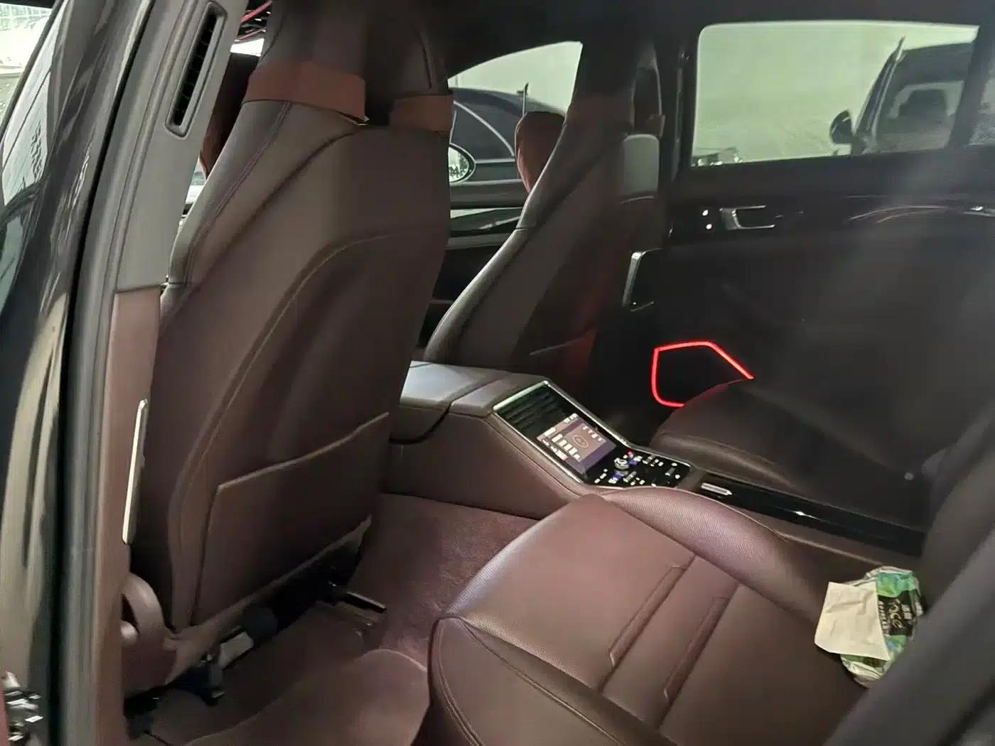 2023 Panamera 2.9T Platinum Edition — миниатюра 6