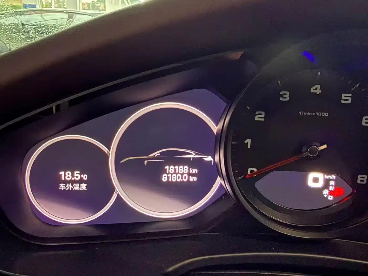 2023 Panamera 2.9T Platinum Edition — миниатюра 9