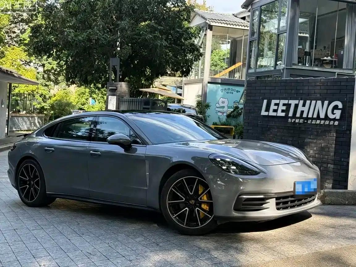 2017 Panamera Executive Long Wheelbase 3.0T — миниатюра 1