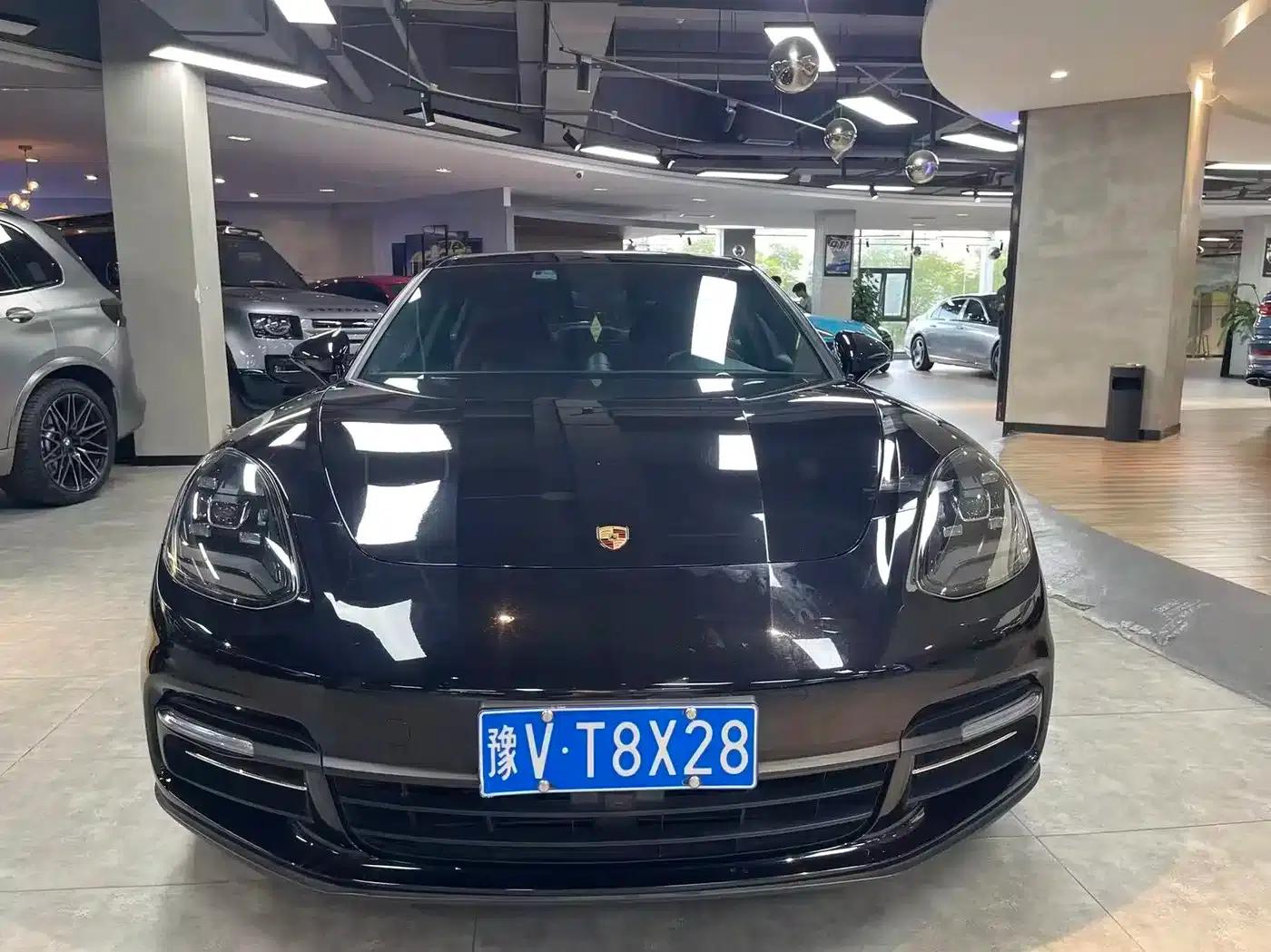 2017 Panamera 4 Executive Long Wheelbase 3.0T — миниатюра 3