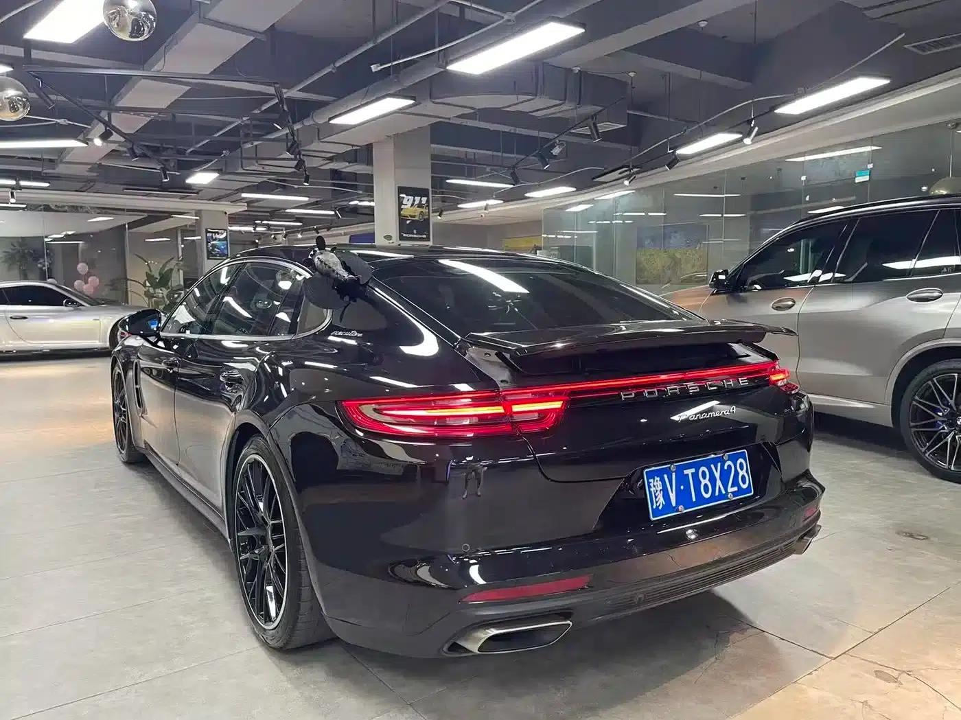 2017 Panamera 4 Executive Long Wheelbase 3.0T — миниатюра 7
