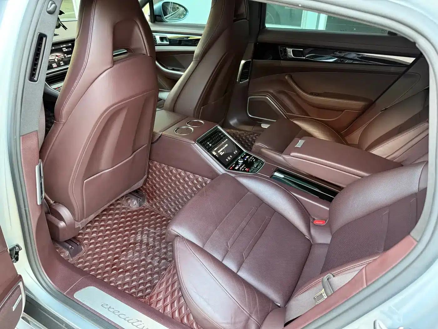 2017 Panamera Executive Long Wheelbase 3.0T — миниатюра 15