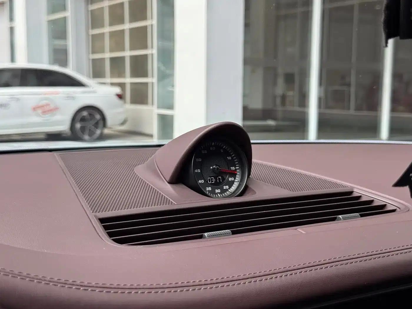 2017 Panamera Executive Long Wheelbase 3.0T — миниатюра 9
