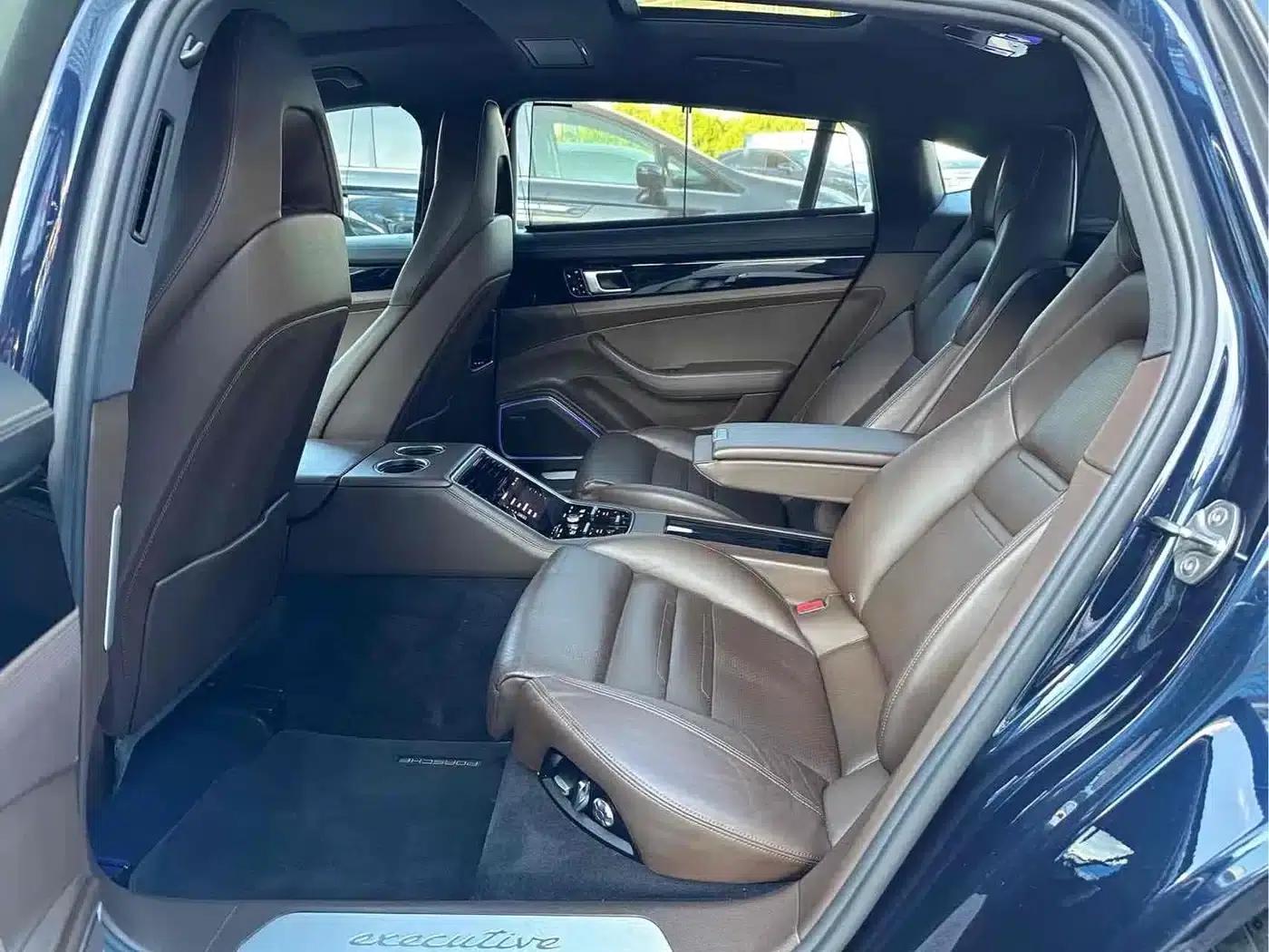 2017 Panamera 4 Executive Long Wheelbase 3.0T — миниатюра 5