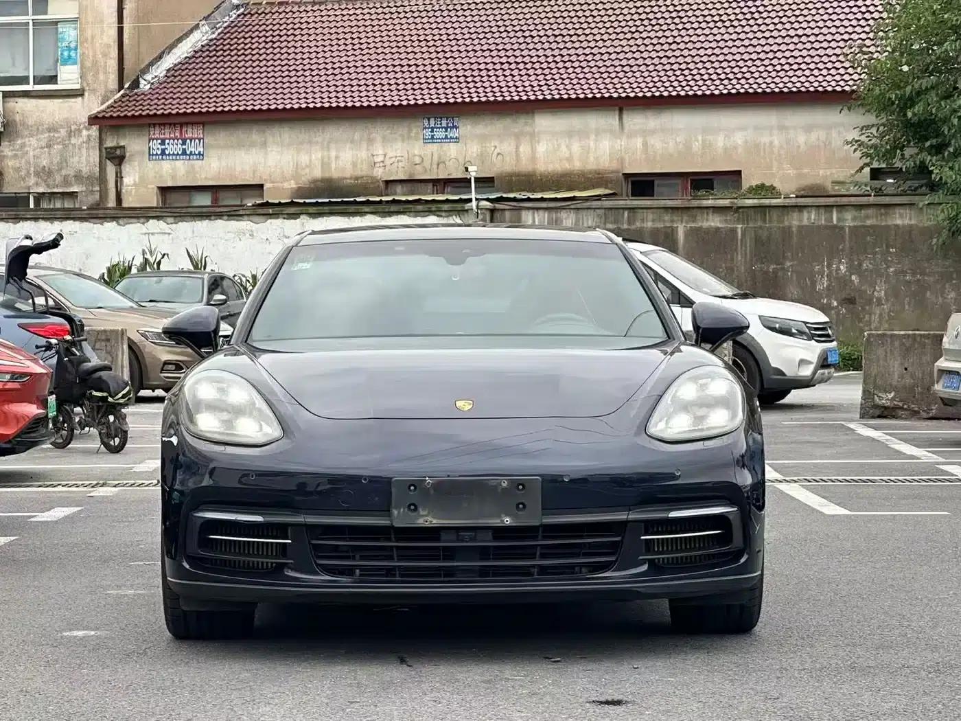 2019 Panamera 4 Executive Long Wheelbase 2.9T — миниатюра 2