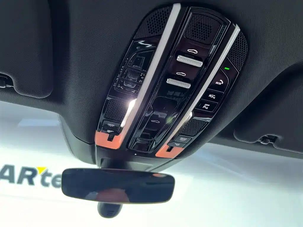 2023 Panamera 2.9T Platinum Edition — миниатюра 27