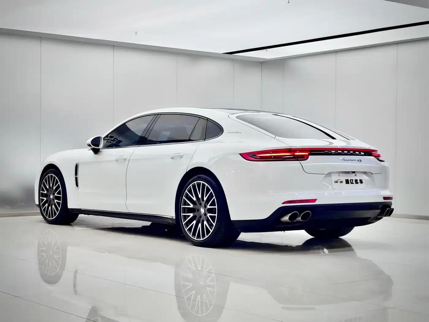 2017 Panamera 4 Executive Long Wheelbase 3.0T — миниатюра 7