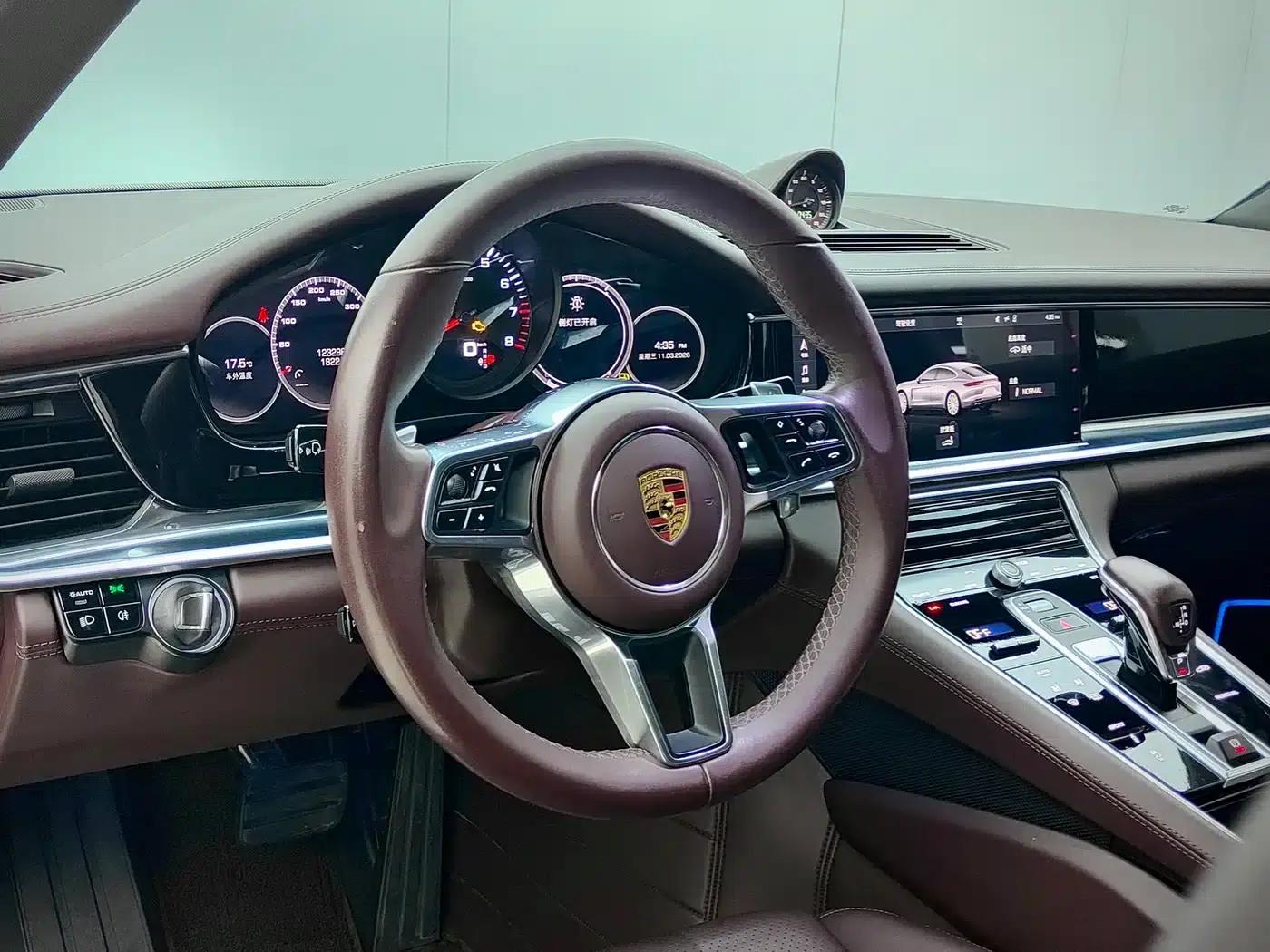 2017 Panamera 4 Executive Long Wheelbase 3.0T — миниатюра 9