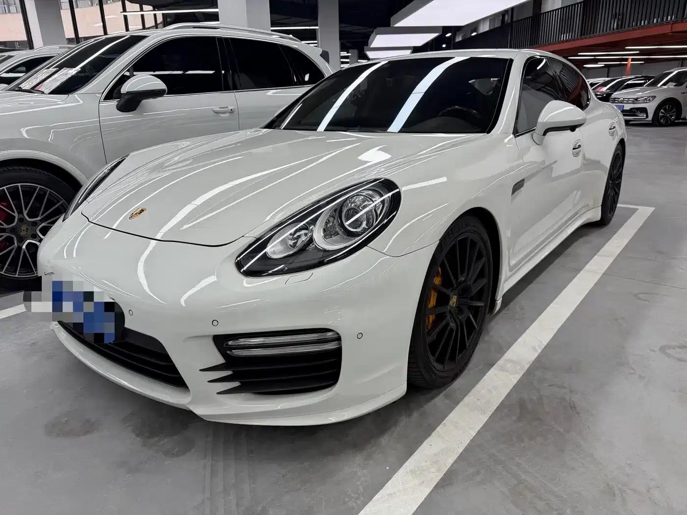Panamera 2016 Panamera Edition 3.0T — миниатюра 1
