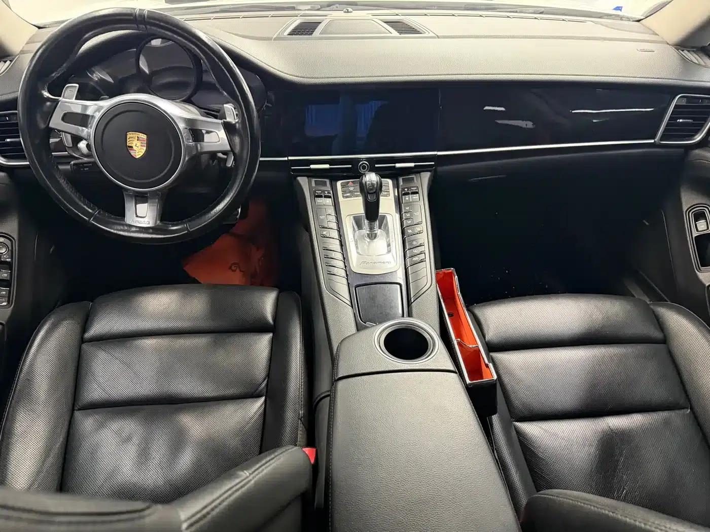 Panamera 2016 Panamera Edition 3.0T — миниатюра 14