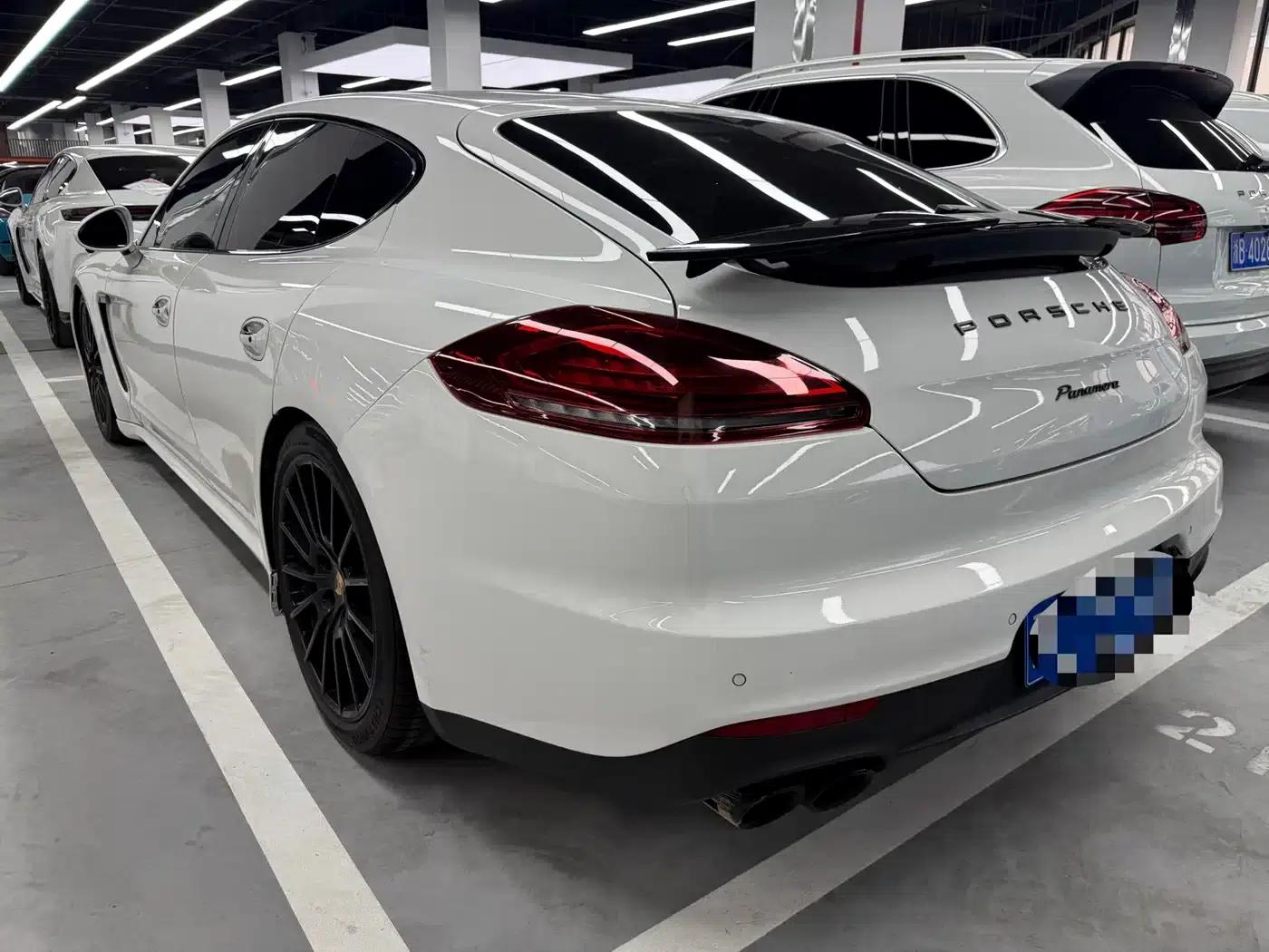 Panamera 2016 Panamera Edition 3.0T — миниатюра 16