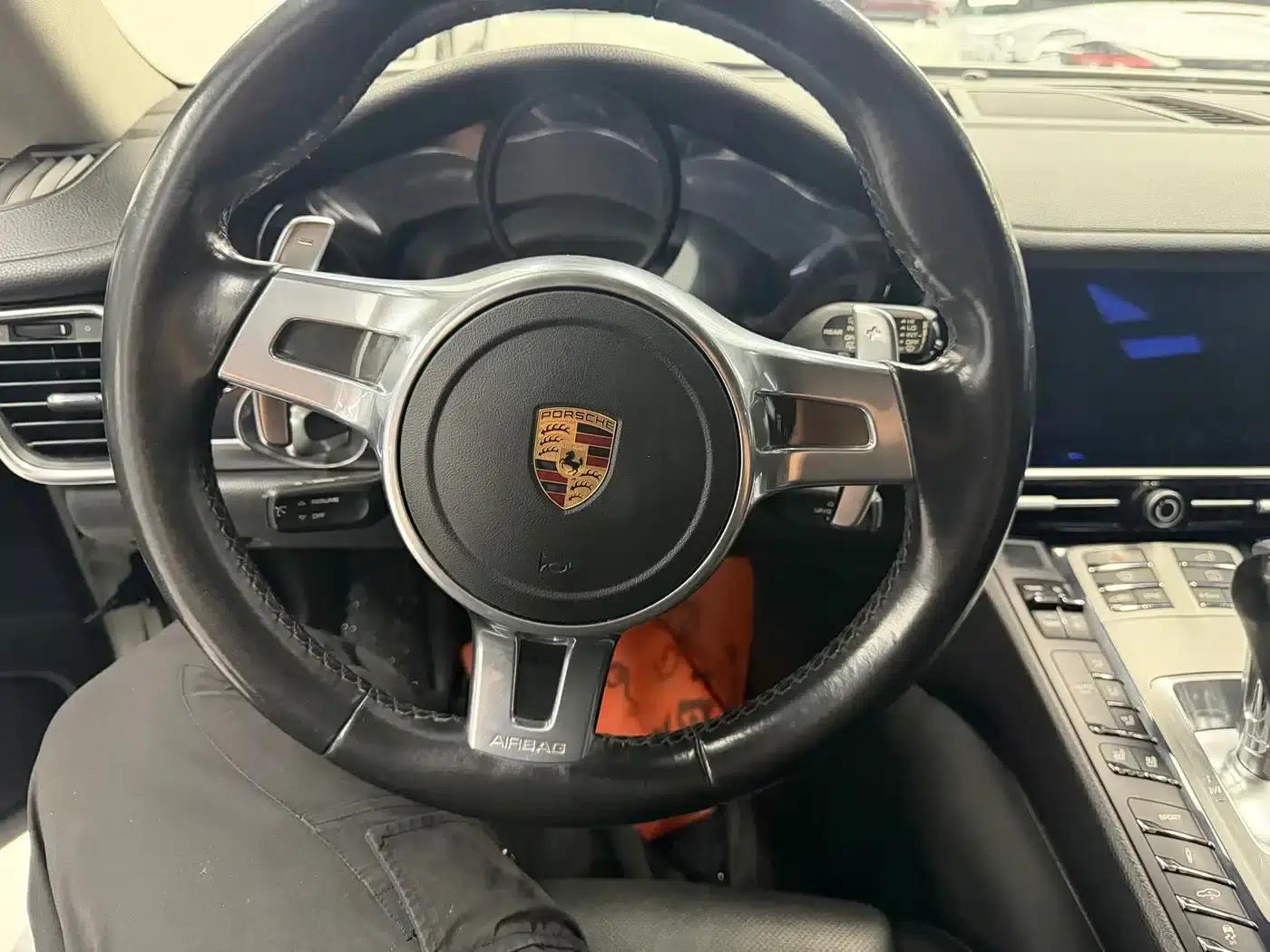 Panamera 2016 Panamera Edition 3.0T — миниатюра 6
