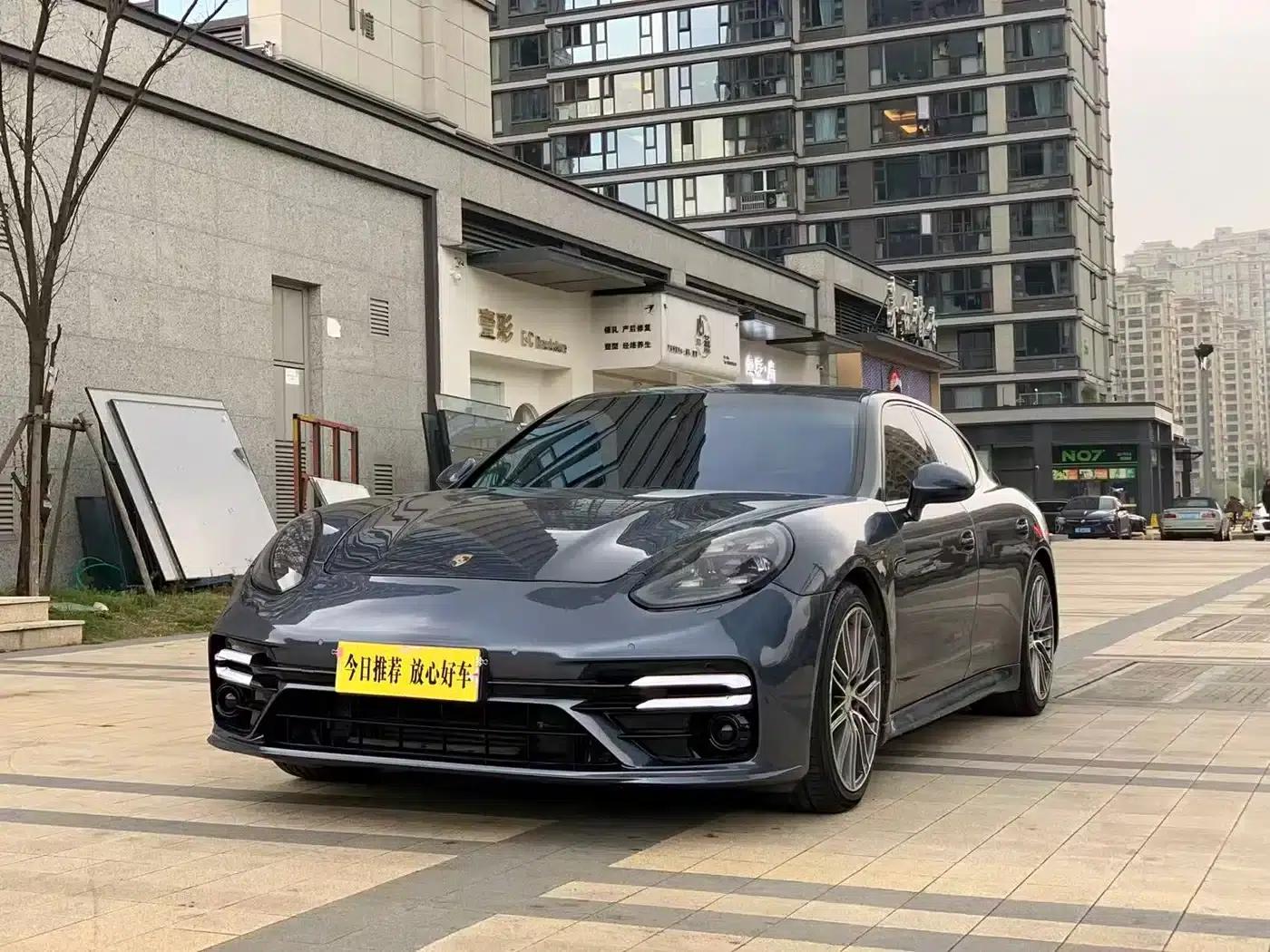 Panamera 2010 Panamera 4 3.6L — миниатюра 1