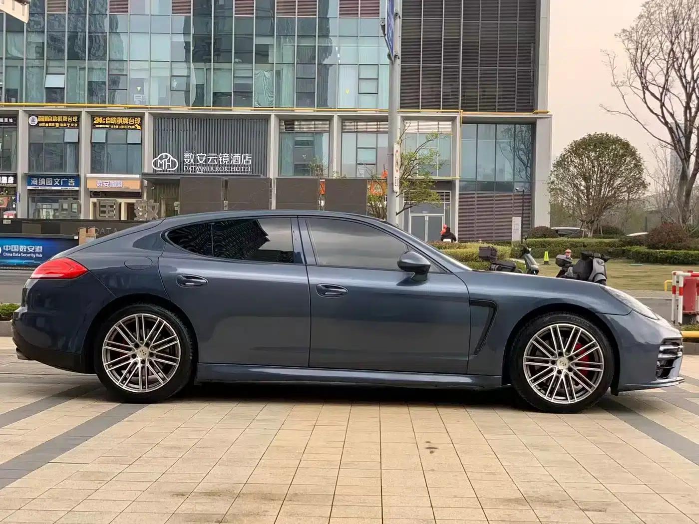 Panamera 2010 Panamera 4 3.6L — миниатюра 4
