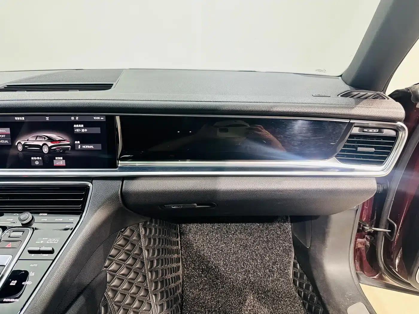 2017 Panamera Executive Long Wheelbase 3.0T — миниатюра 11