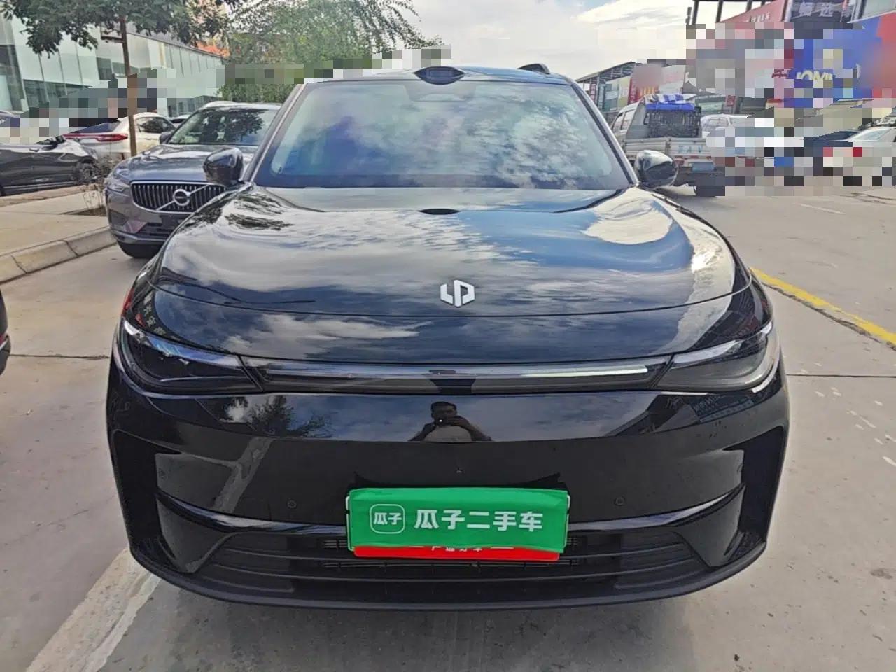 Leapmotor C16 2026 Extended-Range 280 LiDAR Zhizun Edition 6 Seats — миниатюра 2